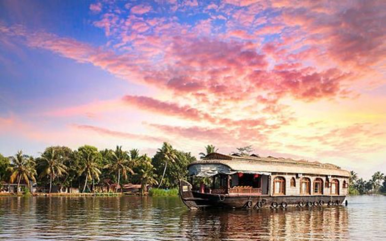 Visit & experience the amazing backwaters